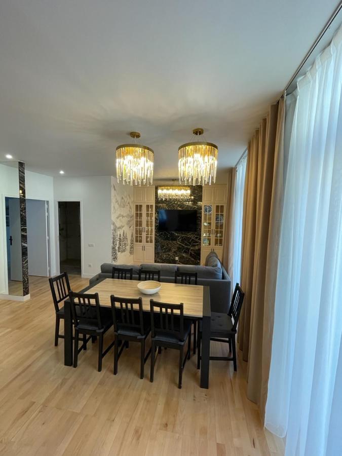 Confortable, Au Centre-Ville Сен-Клод Экстерьер фото